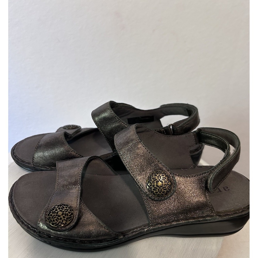 Aravon Candace Sandals Women's 9D Bronze Leather Open Toe Sling Back Comfort